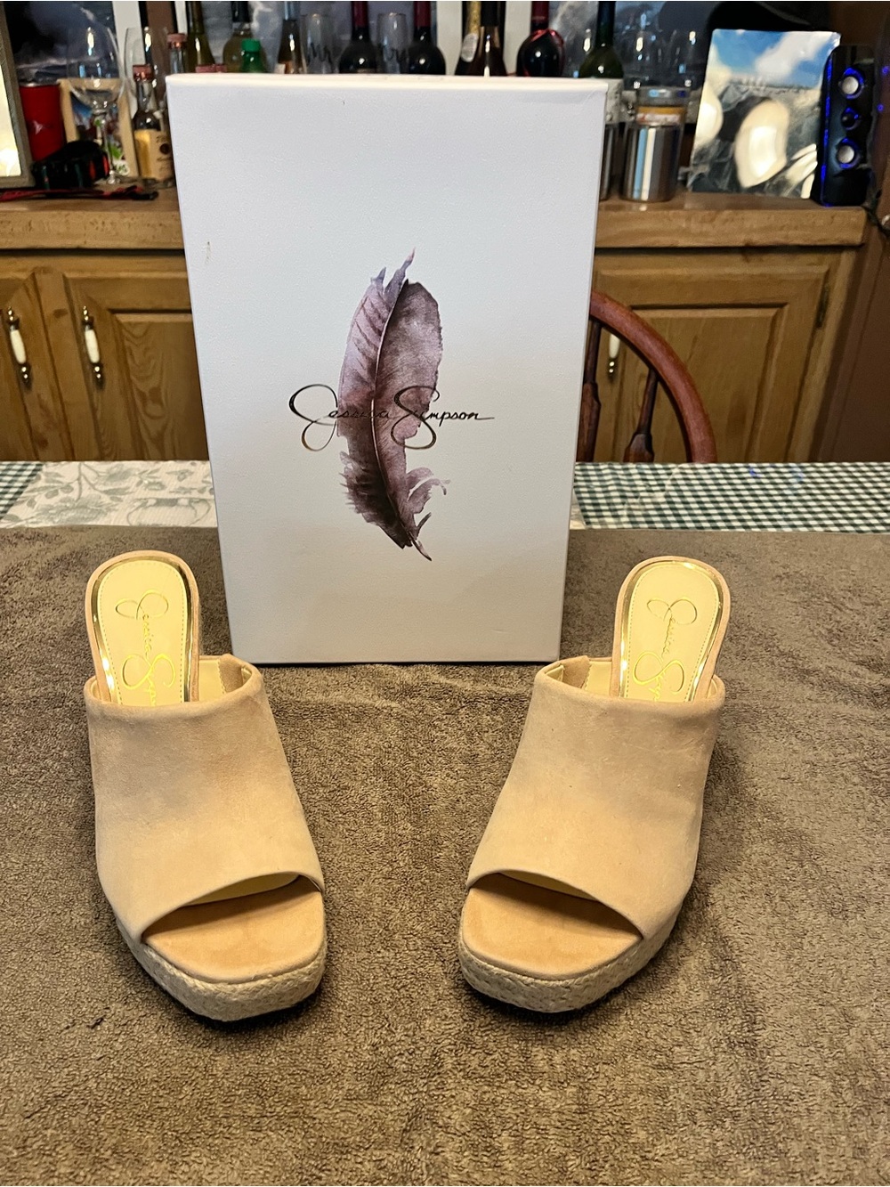 Jessica Simpson Women's Tan Suede Platform Mules